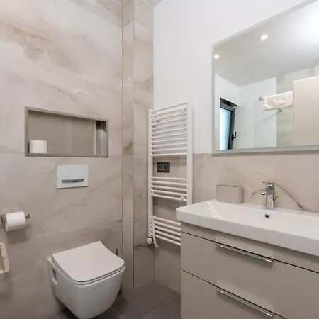 Jelena With Private Pool Villa